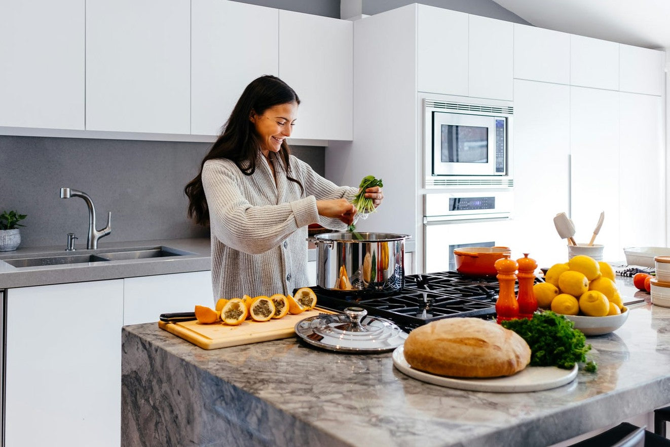 Rise and Shine: Quick Morning Routines with the Right Kitchen Helpers
